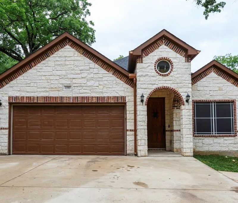 2505 Edd Road, Dallas TX 75253