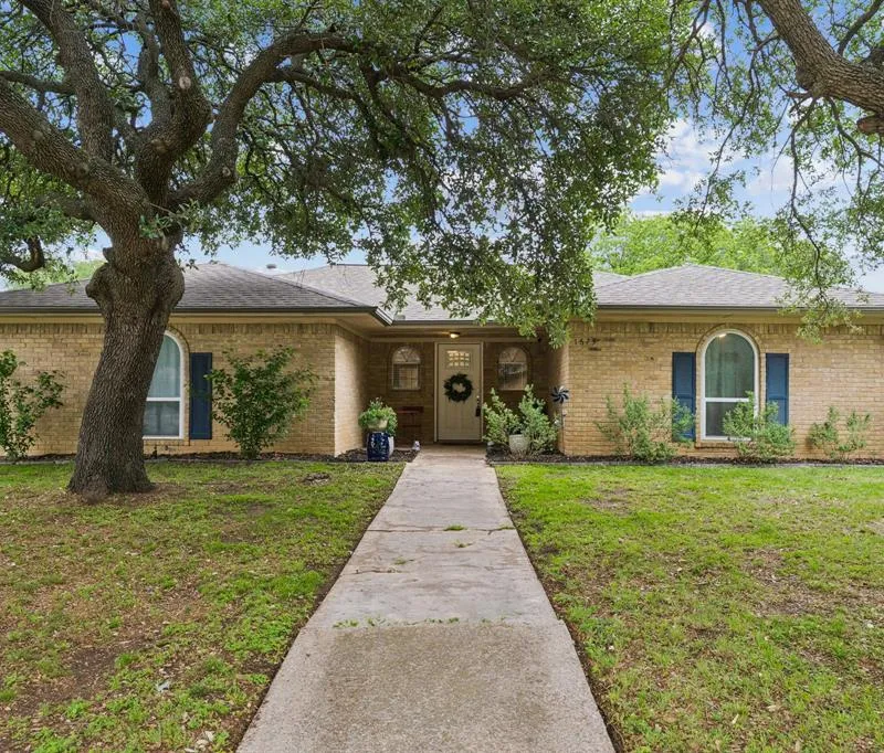 1673 Chisolm Trail, Lewisville TX 75077