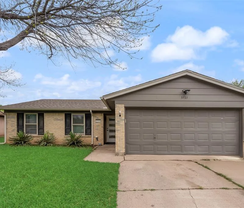 5721 Macneill Drive, Haltom City TX 76148