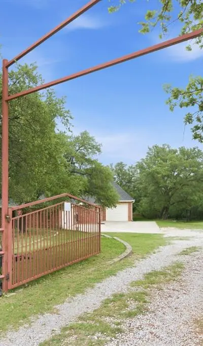 1012 Vista Hills Drive, Reno TX 76082 - Photo 2