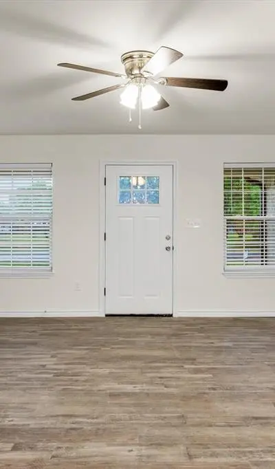 1015 W Park Drive, Wills Point TX 75169 - Photo 5