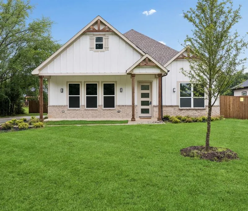 317 Kapuna Drive, Tool TX 75143