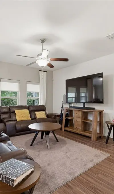 9201 Acre Meadows Lane, Arlington TX 76002 - Photo 4