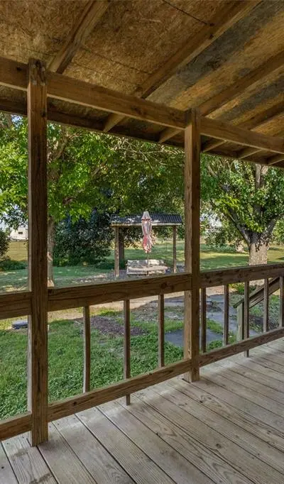 131 Squires Court, Ferris TX 75125 - Photo 4