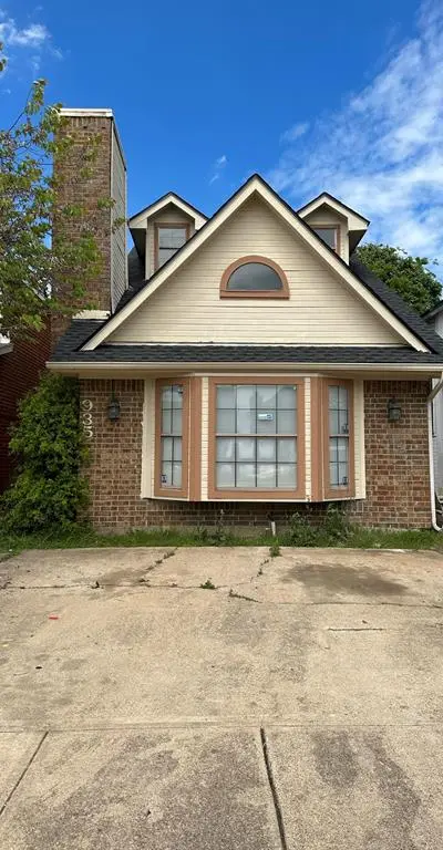 935 Fairbanks Circle, Duncanville TX 75137