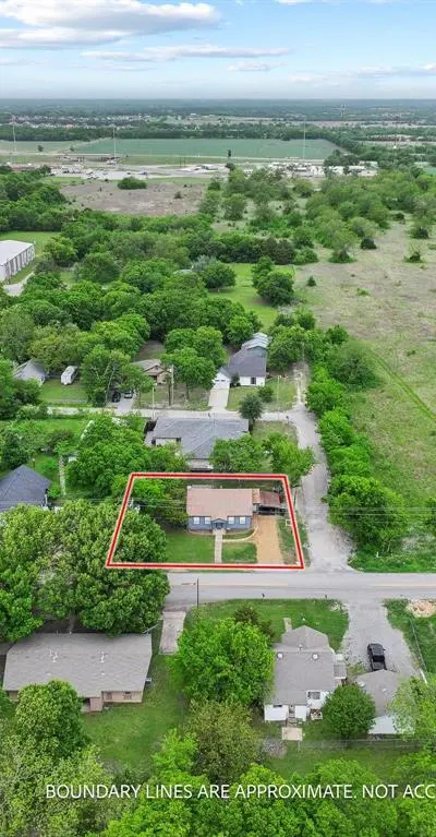 312 E Saunders Street, Trenton TX 75490 - Photo 2