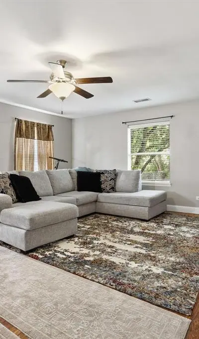 312 E Saunders Street, Trenton TX 75490 - Photo 5