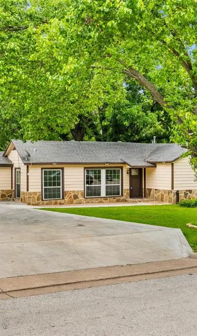 1800 Brook Hollow Drive, Fort Worth TX 76114
