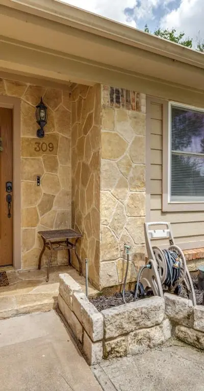 309 Georgetown Drive, Everman TX 76140 - Photo 4
