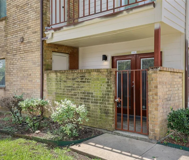 2312 Balsam Drive # A105, Arlington TX 76006