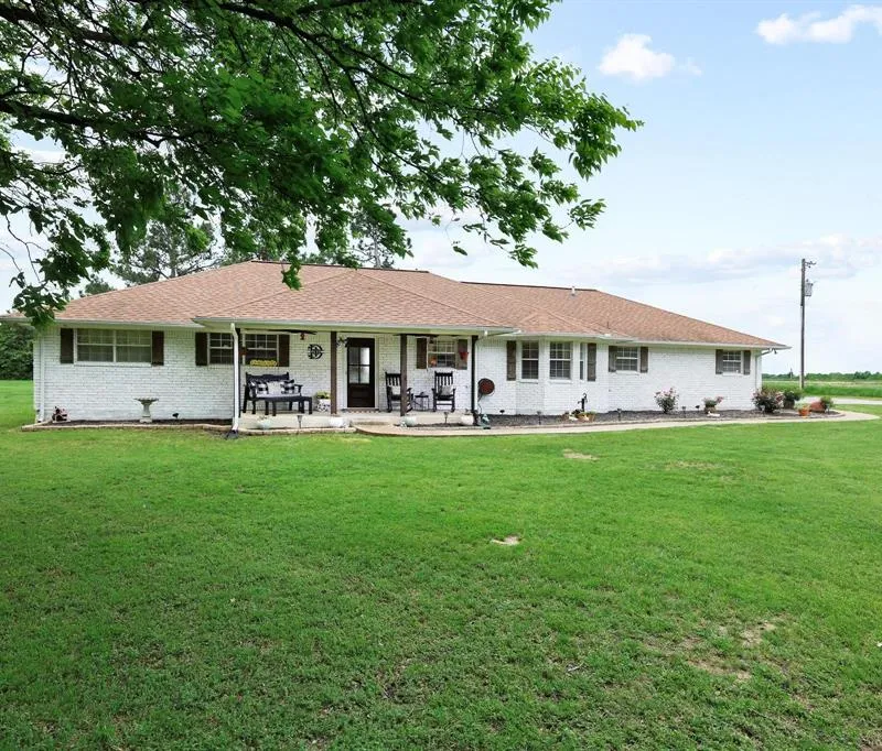 3939 Fm 2194, Celeste TX 75423