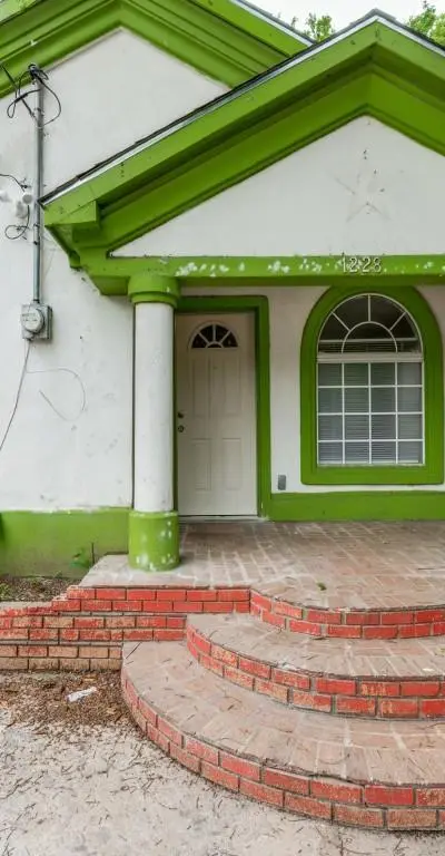1228 Valley Street, Dallas TX 75203