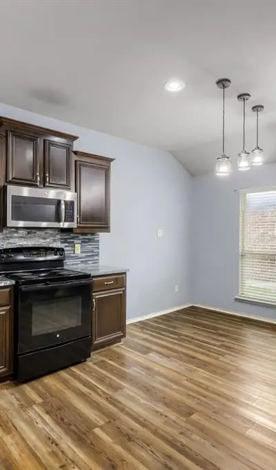 1513 Vermont Avenue, Lancaster TX 75134 - Photo 3