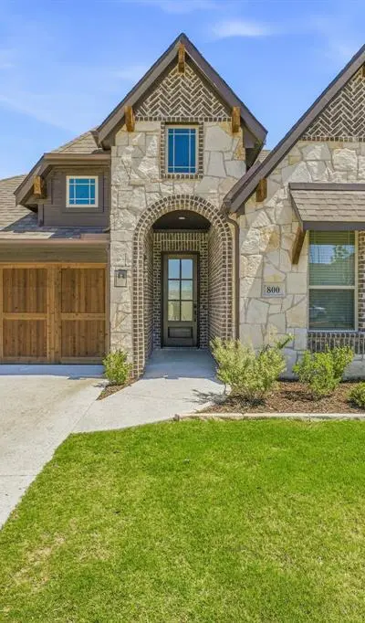 800 Jaguar Ridge, Godley TX 76044