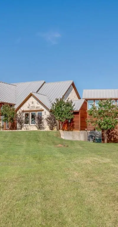 2250 Morrow Road, Valley View TX 76272
