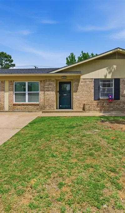 1505 Montclair Street, Arlington TX 76015