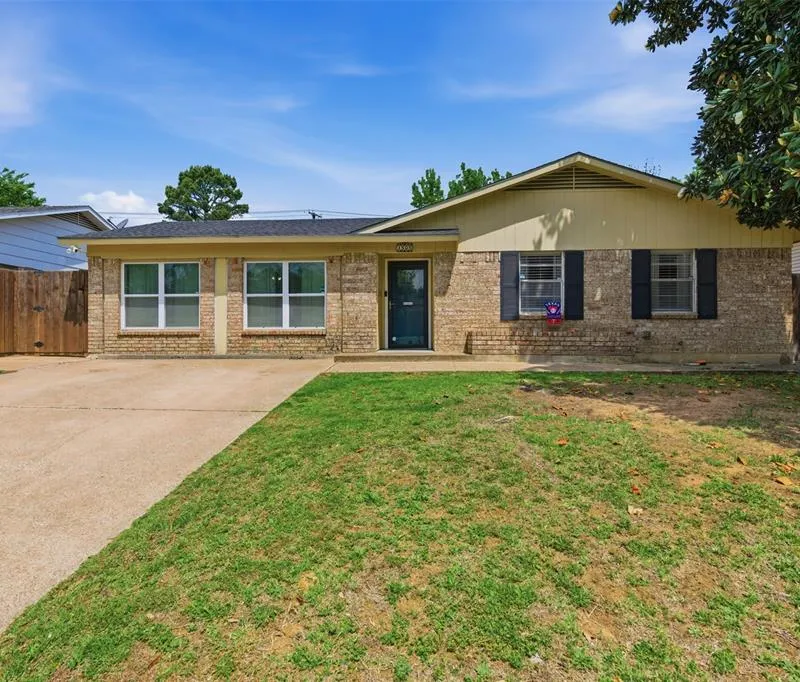 1505 Montclair Street, Arlington TX 76015