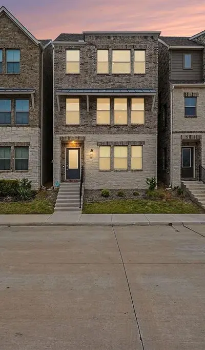 213 Settlers Way, Euless TX 76040