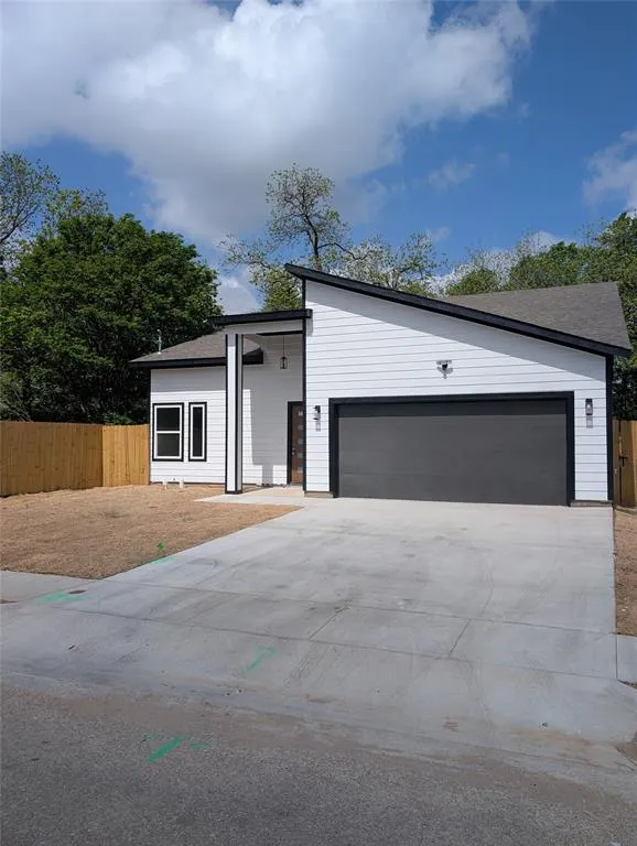 3811 Hancock Street, Dallas TX 75210
