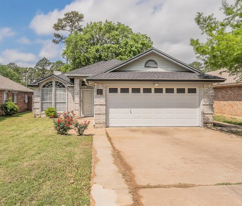 520 Kelley Court, Fort Worth TX 76120