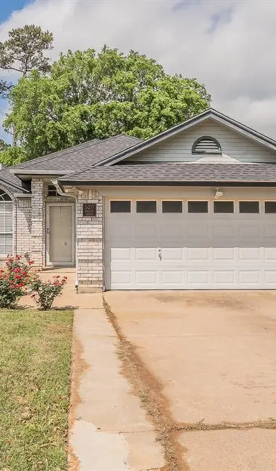 520 Kelley Court, Fort Worth TX 76120