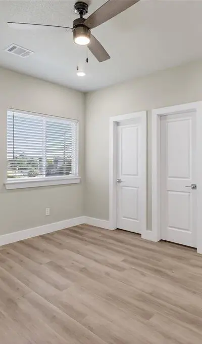 2945 Gordon Avenue, Fort Worth TX 76110