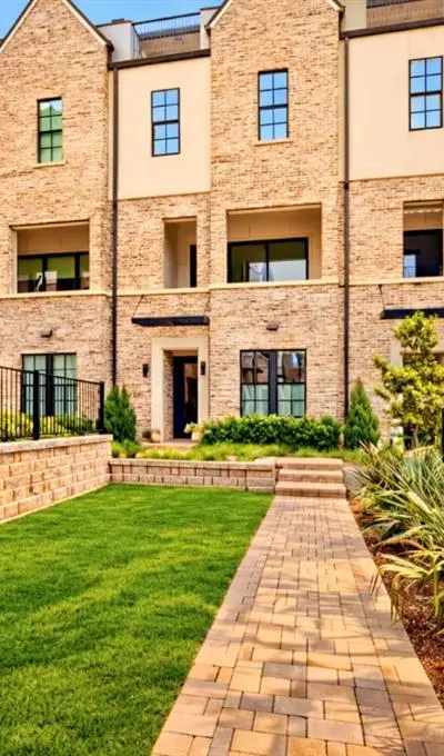 645 Dalton Lane, Irving TX 75039