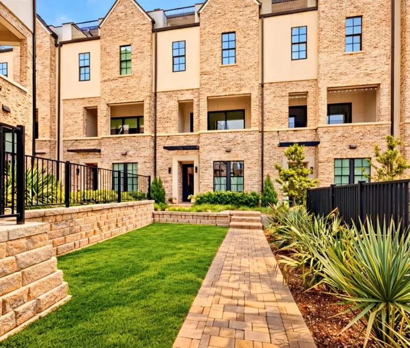 645 Dalton Lane, Irving TX 75039