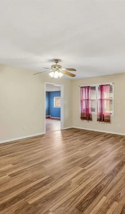1602 Marie Terrace, Arlington TX 76010 - Photo 5