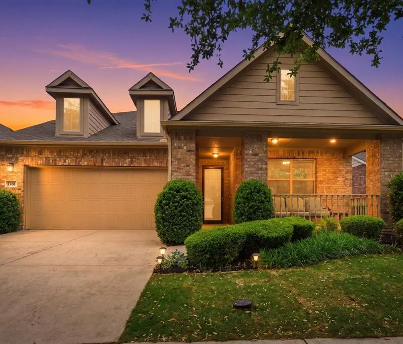 1308 Isabella Lane, Savannah TX 76227