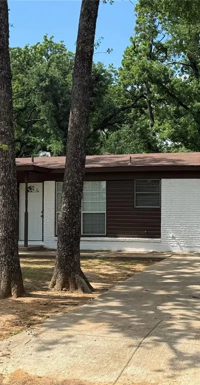 6424 Truman Drive, Fort Worth TX 76112