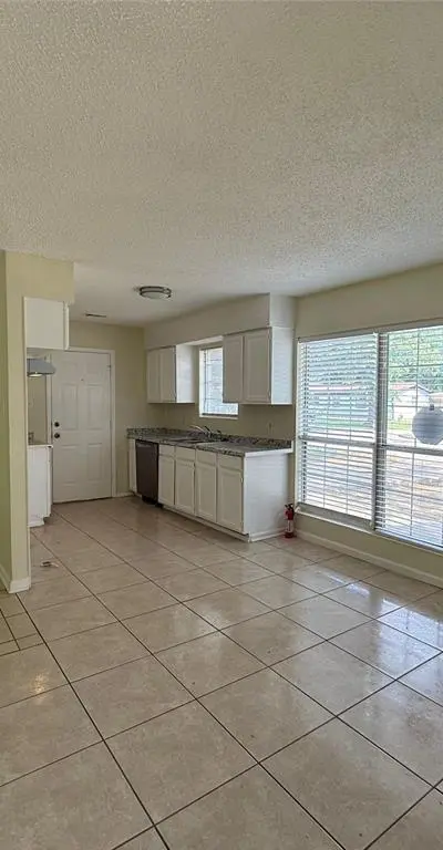 6424 Truman Drive, Fort Worth TX 76112 - Photo 5