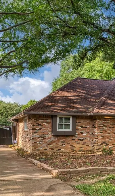 2104 Riverforest Court, Arlington TX 76017 - Photo 3