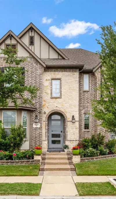 1601 Birds Fort Trail, Arlington TX 76005