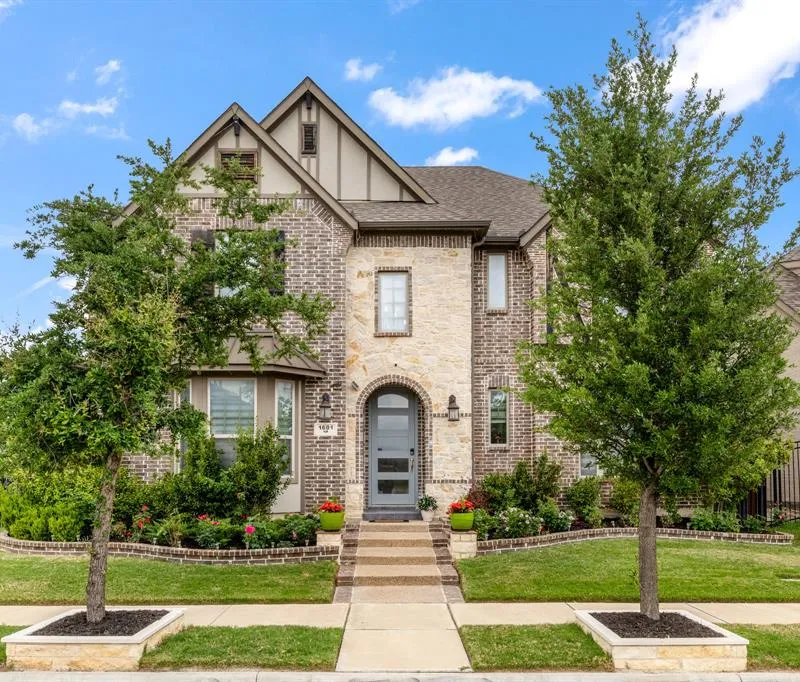 1601 Birds Fort Trail, Arlington TX 76005