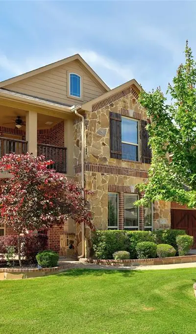 2819 Terrosa Road, Grand Prairie TX 75054 - Photo 2