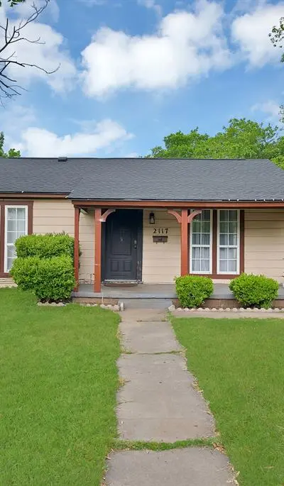 2117 Grace Avenue, Fort Worth TX 76111