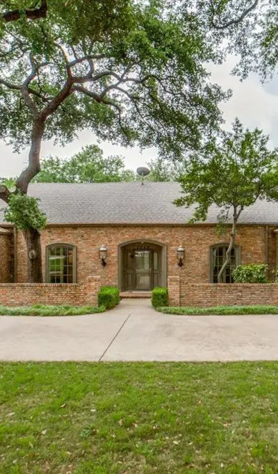 7026 Dartbrook Drive, Dallas TX 75254
