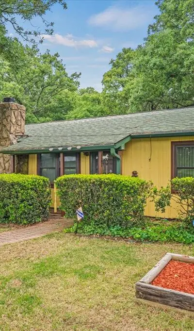 1879 County Road 3302, Greenville TX 75402