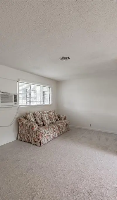 4121 Wilhelm Street, Fort Worth TX 76119 - Photo 4