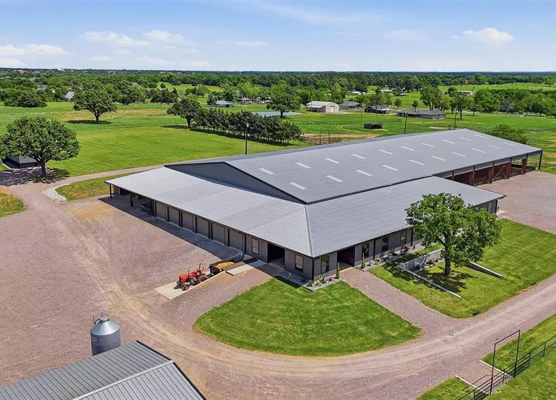 1643 Roland Road, Whitesboro TX 76273
