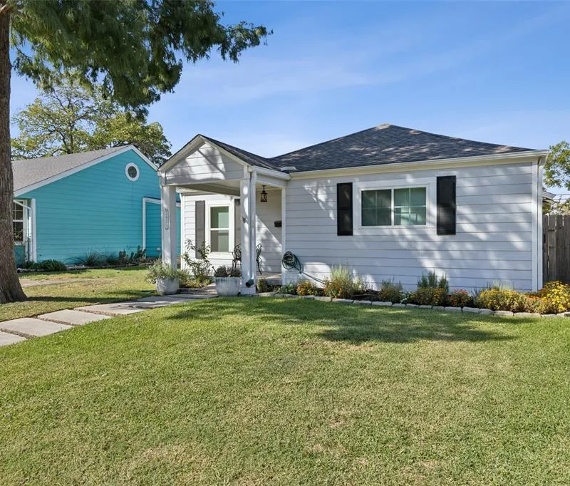 2624 Ryan Avenue, Fort Worth TX 76110