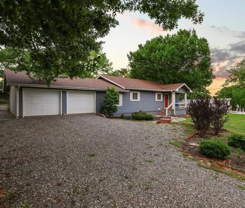 109 Arkansas Street, Pottsboro TX 75076