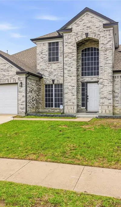 709 Gentry Drive, Arlington TX 76018