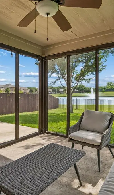 9118 Rainland Court, Arlington TX 76002 - Photo 2