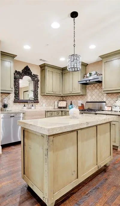 5055 Addison Circle # 426, Addison TX 75001 - Photo 2