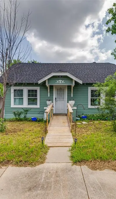 425 W Ball Street, Weatherford TX 76086