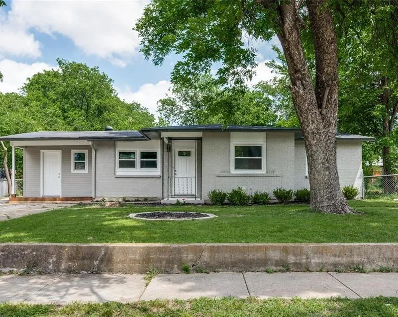 1413 Lackland Street, Arlington TX 76010