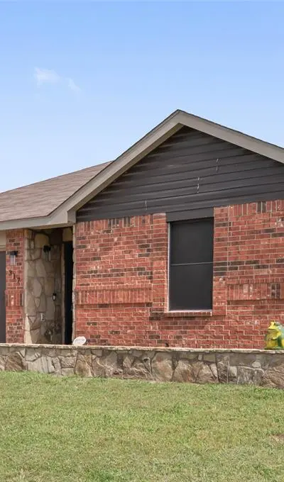 317 Quail Crossing Drive, Sanger TX 76266 - Photo 2