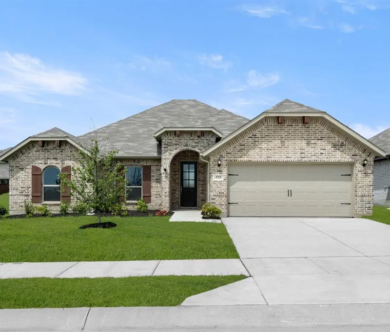 325 Comfort Drive, Godley TX 76044